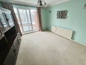 Dining Room - click for photo gallery